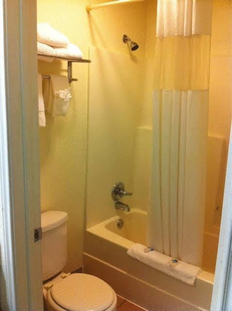 Oyo Inn&suites Medical Center 2*