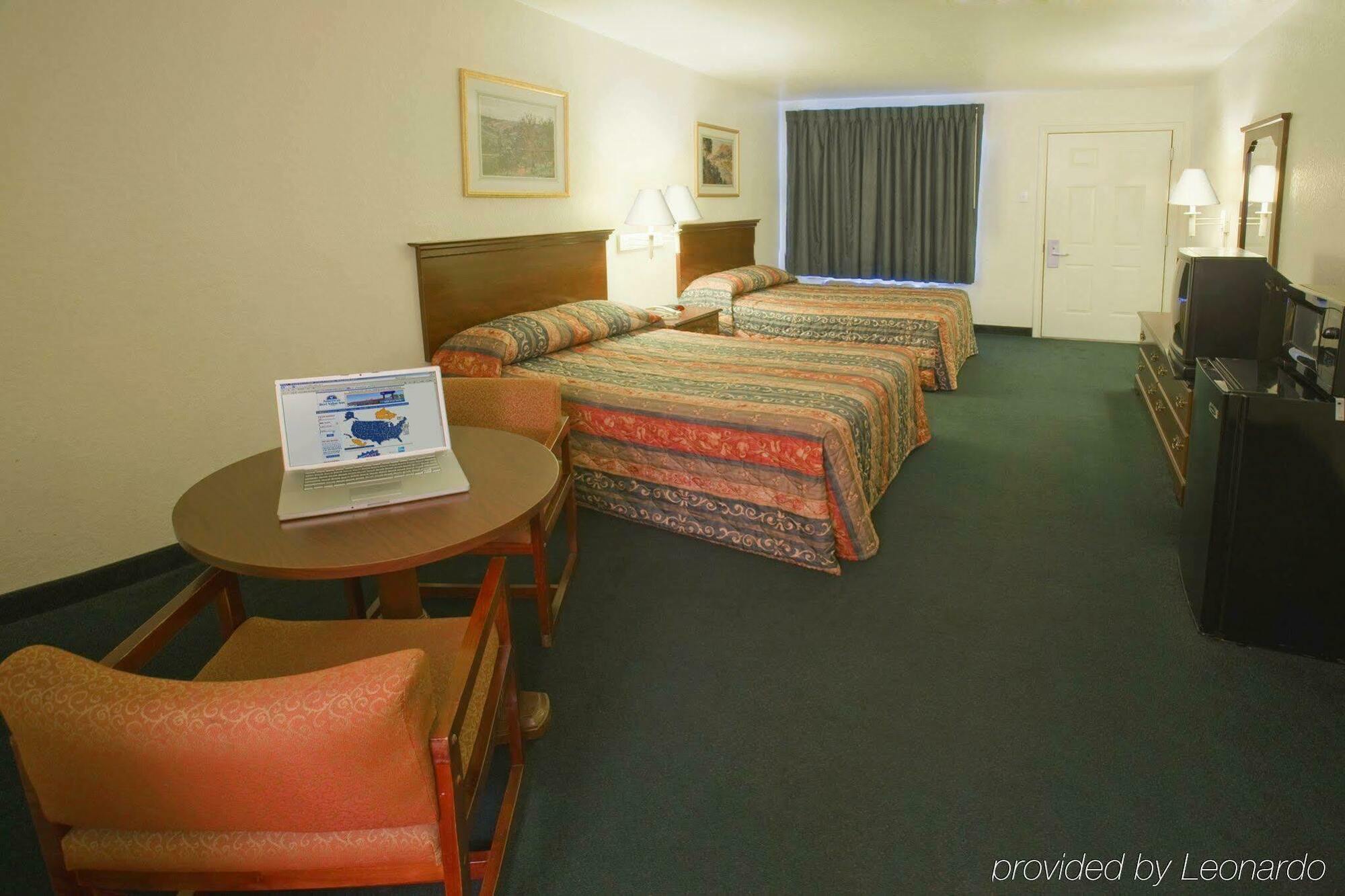 Oyo Inn&suites Medical Center Hotel 2*